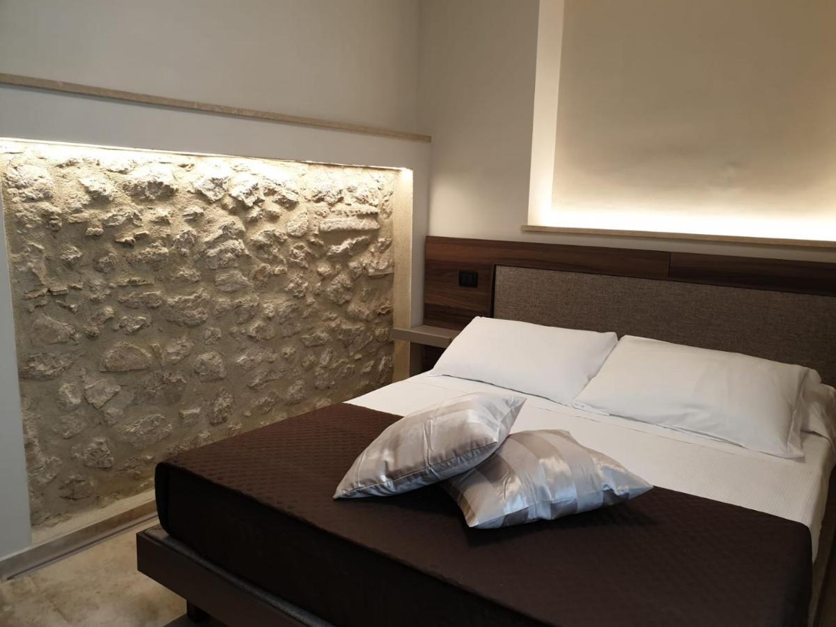 Hotel DESTASU' Bed&Wellness Burg Castel del Monte Exterior foto