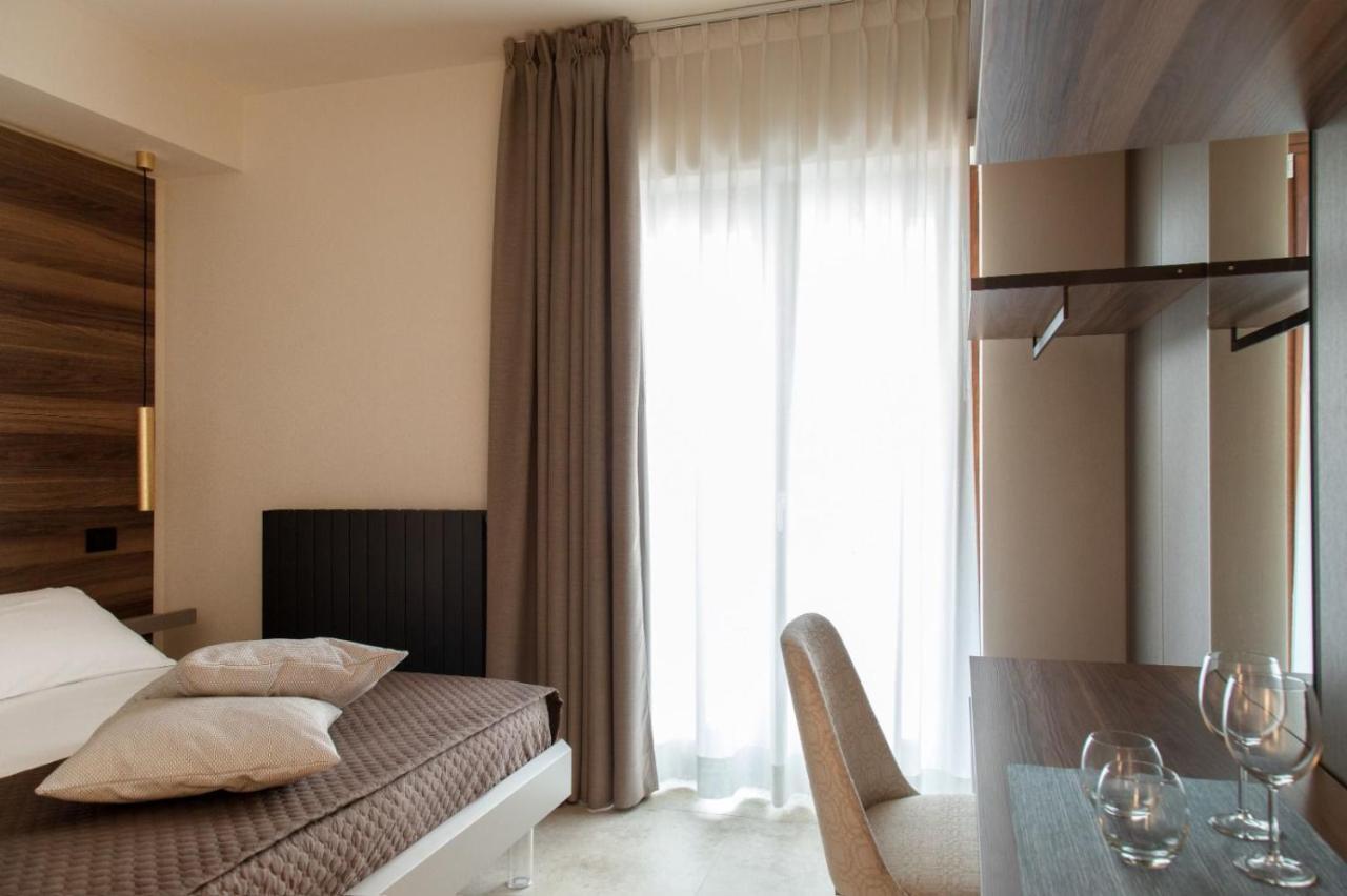 Hotel DESTASU' Bed&Wellness Burg Castel del Monte Exterior foto